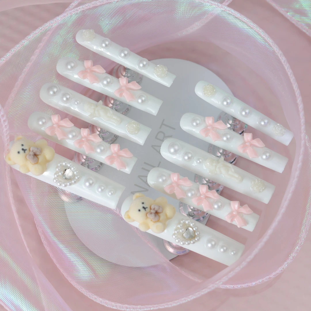 Pearl Bow Bear Press-on Nails